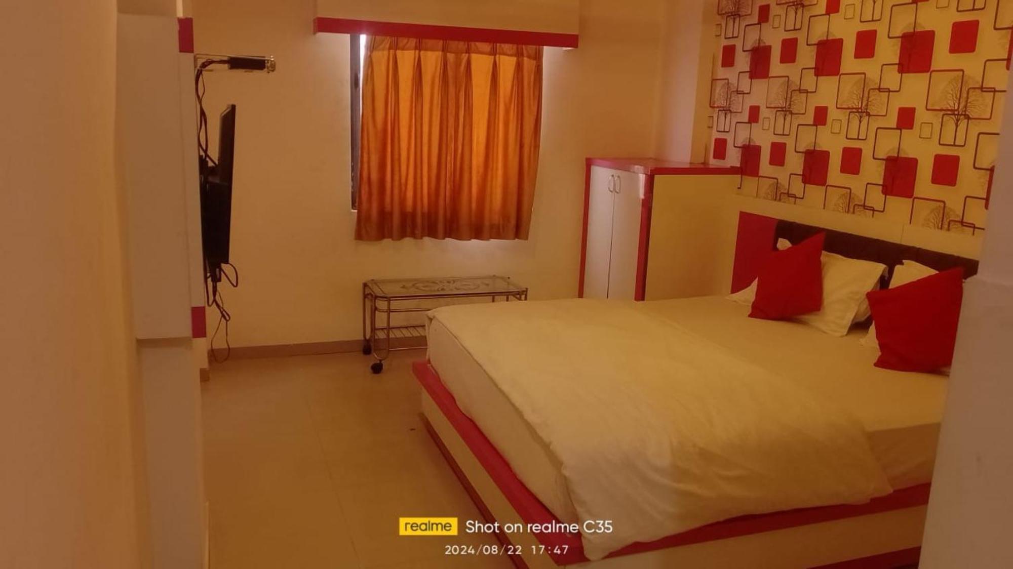 Hotel Paradise -Ahmedabad Eksteriør bilde